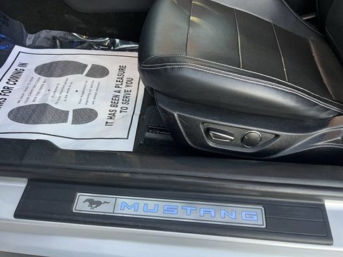 Used 2018 Ford Mustang GT Premium image 16