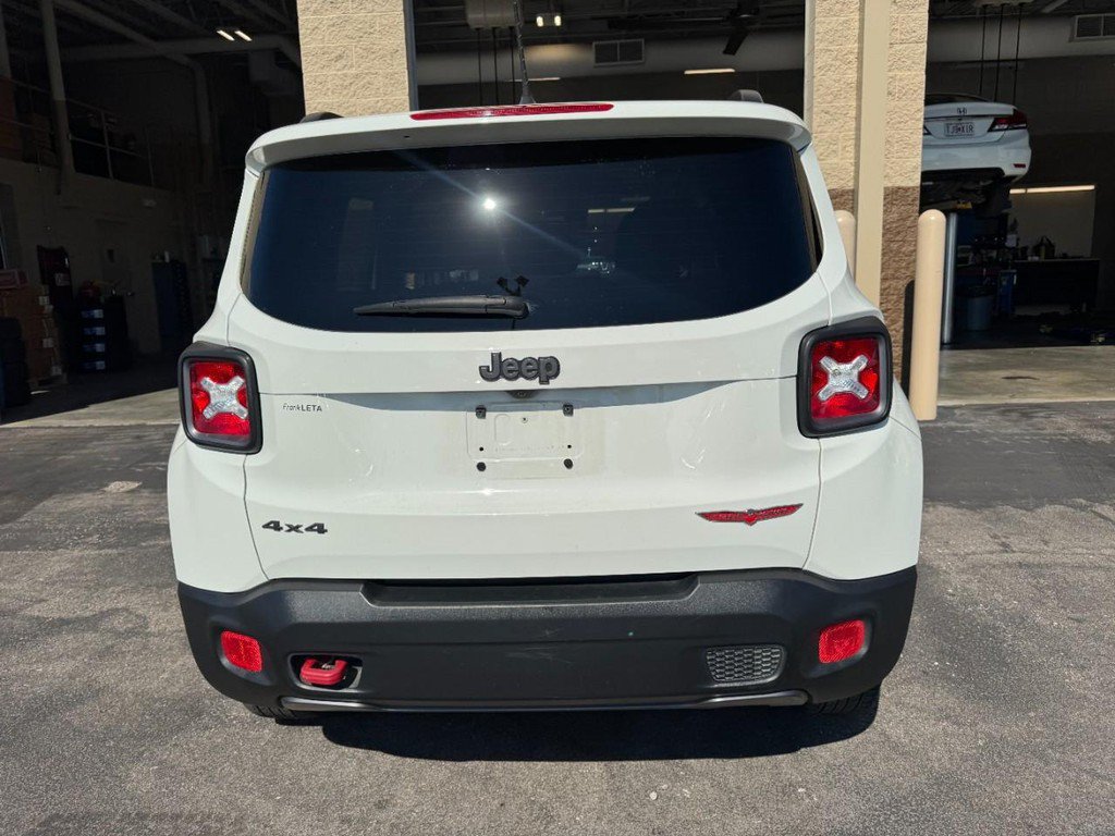 Used 2016 Jeep Renegade Trailhawk w/ Popular Equipment Group AWD/4WD image 4