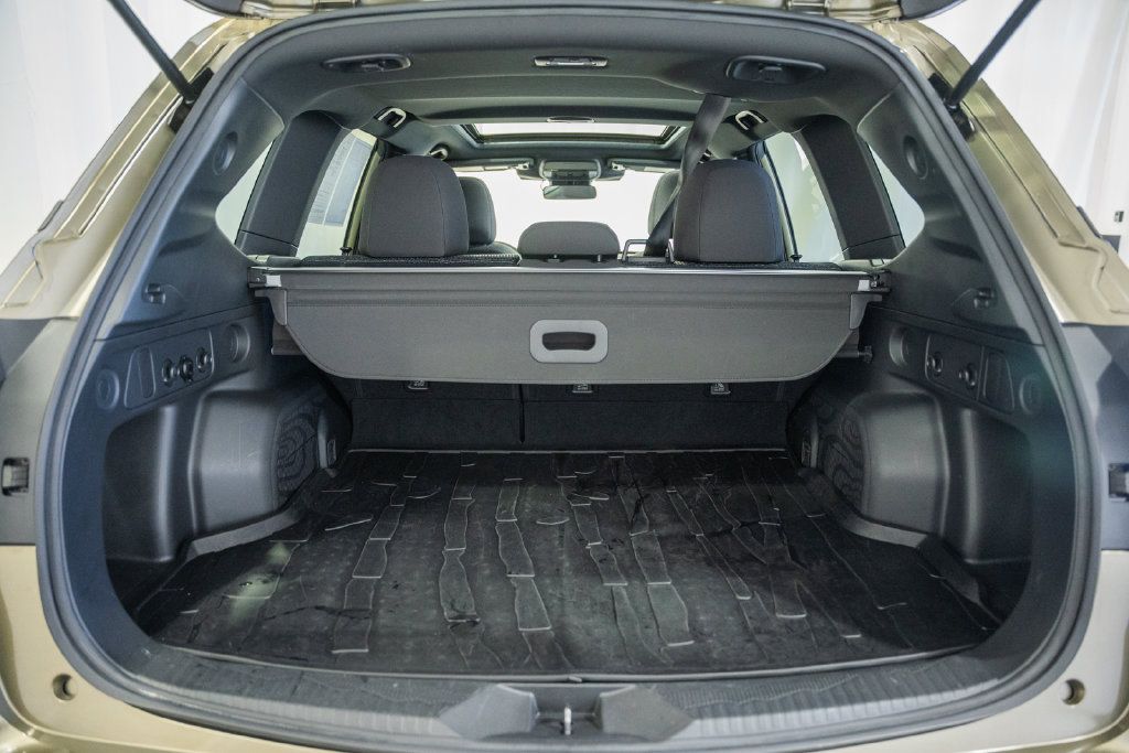 Used 2025 Subaru Forester Premium AWD/4WD image 8