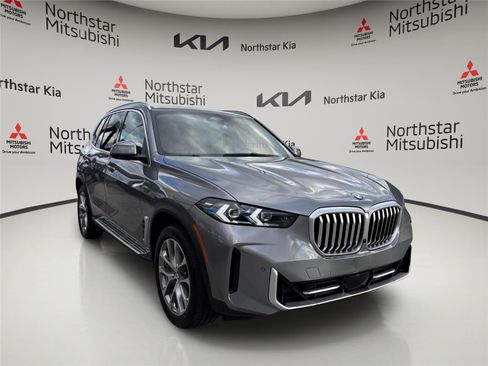 Used 2024 BMW X5 xDrive40i w/ Premium Package image 5