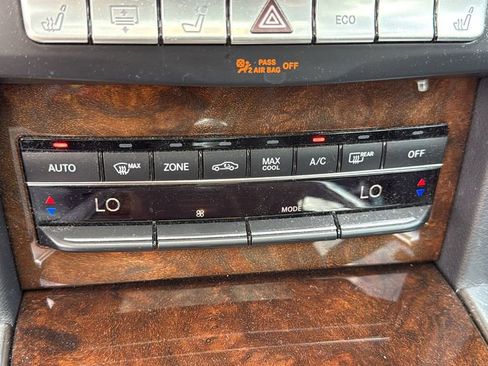 Used 2014 Mercedes-Benz E 350 Sedan image 29