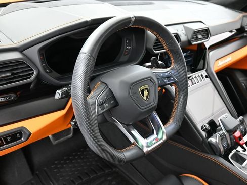 Used 2023 Lamborghini Urus S AWD/4WD image 18