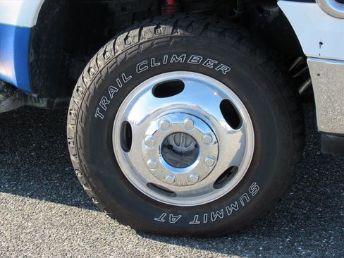 Used 2006 Ford F350 Lariat image 6