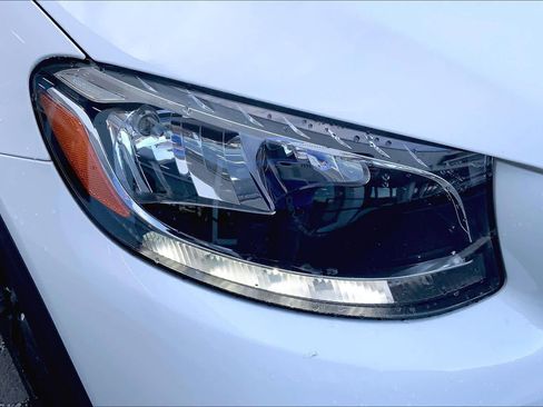 Used 2017 Mercedes-Benz GLC 300 4MATIC Coupe image 26