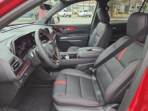 New 2026 Chevrolet Traverse RS w/ LPO, Floor Liner Package image 18