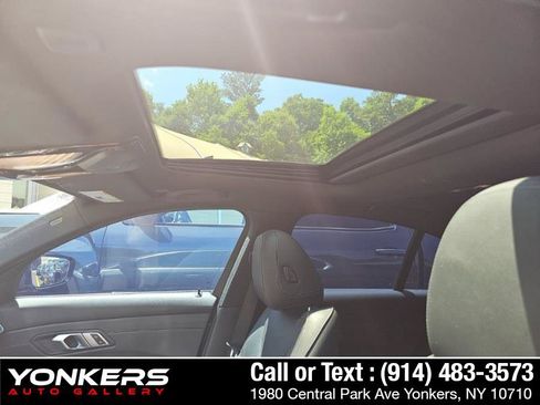 Used 2021 BMW 330i Sedan w/ Premium Package RWD image 15