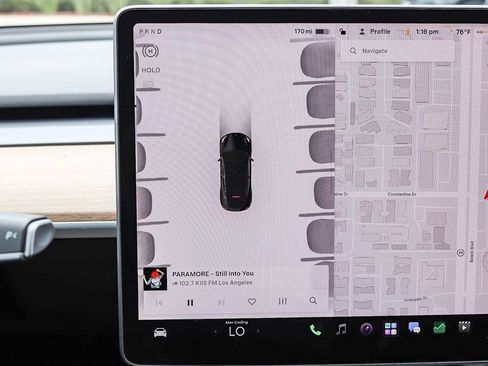 Used 2023 Tesla Model Y AWD image 24