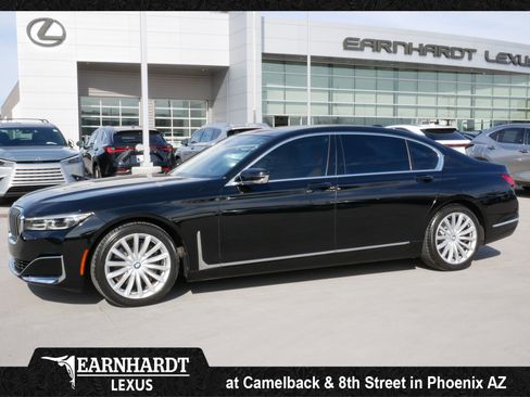 Used 2020 BMW 740i w/ Premium Package image 1