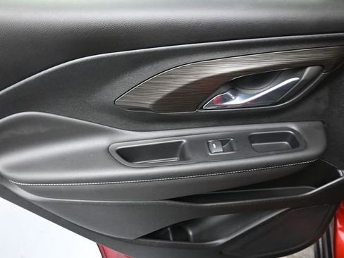 Used 2023 GMC Terrain SLE w/ Driver Convenience Package image 19