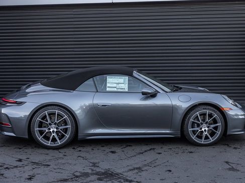 Used 2026 Porsche 911 Carrera T image 10