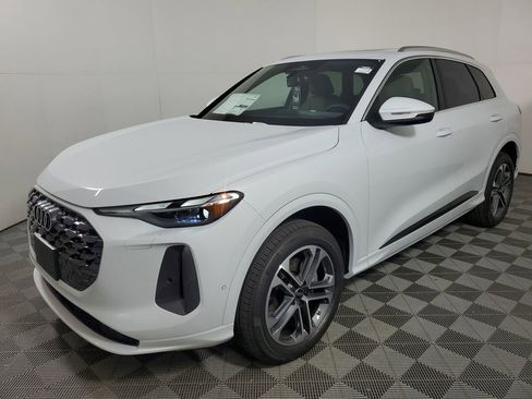 New 2026 Audi Q5 Premium AWD/4WD image 3