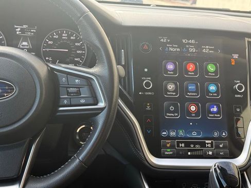 Used 2023 Subaru Outback Premium image 12