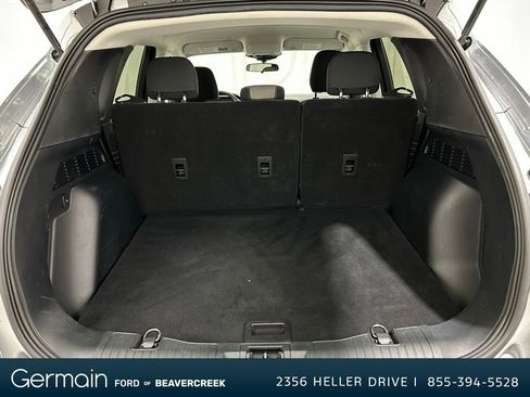 Used 2022 Ford Escape SE image 30