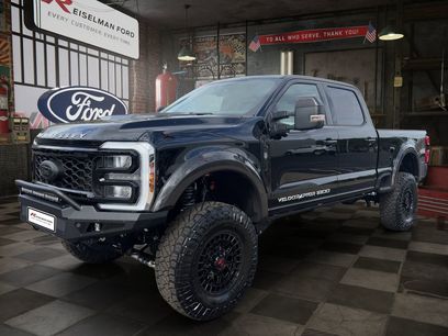 New 2026 Ford F250 Lariat w/ Black Appearance Package