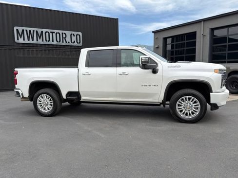 Used 2023 Chevrolet Silverado 3500 High Country w/ Z71 Off-Road Package AWD/4WD image 5