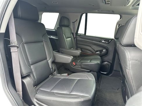 Used 2017 GMC Yukon SLT w/ Open Road Package AWD/4WD image 53