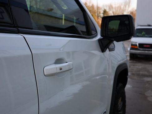 New 2025 GMC Sierra 1500 AT4X image 42