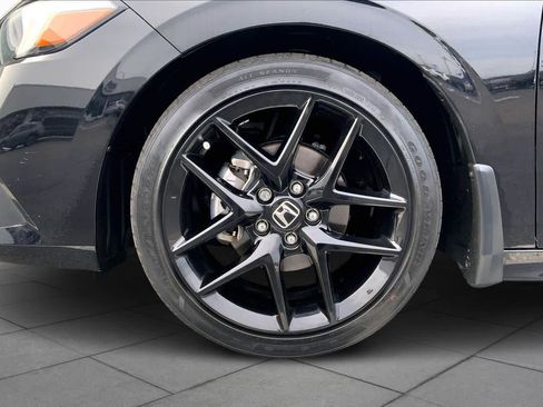 Used 2023 Honda Civic Sport image 11
