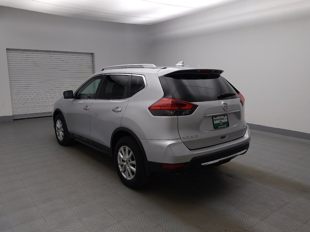 Used 2017 Nissan Rogue SV w/ SV Premium Package FWD image 5