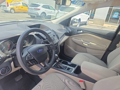 Used 2017 Ford Escape SE AWD/4WD image 14