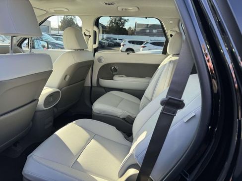 Used 2026 Hyundai Palisade Limited image 11