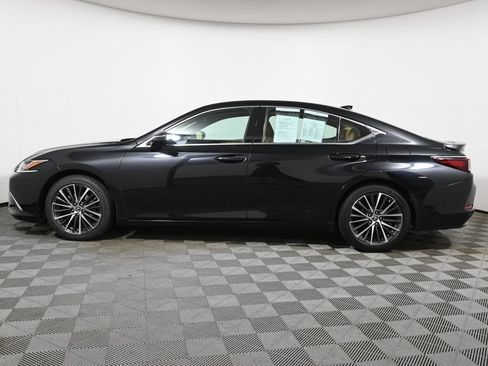 Used 2023 Lexus ES 350 w/ Premium Package FWD image 2