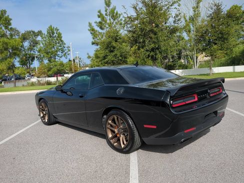 Used 2023 Dodge Challenger SRT Hellcat RWD image 5