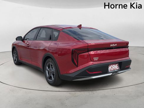 New 2025 Kia K4 LXS image 5