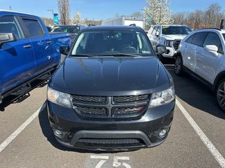 Used 2019 Dodge Journey SE w/ Blacktop Package video 2