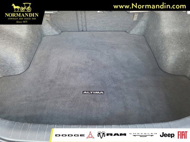 Used 2025 Nissan Altima 2.5 SV FWD image 19