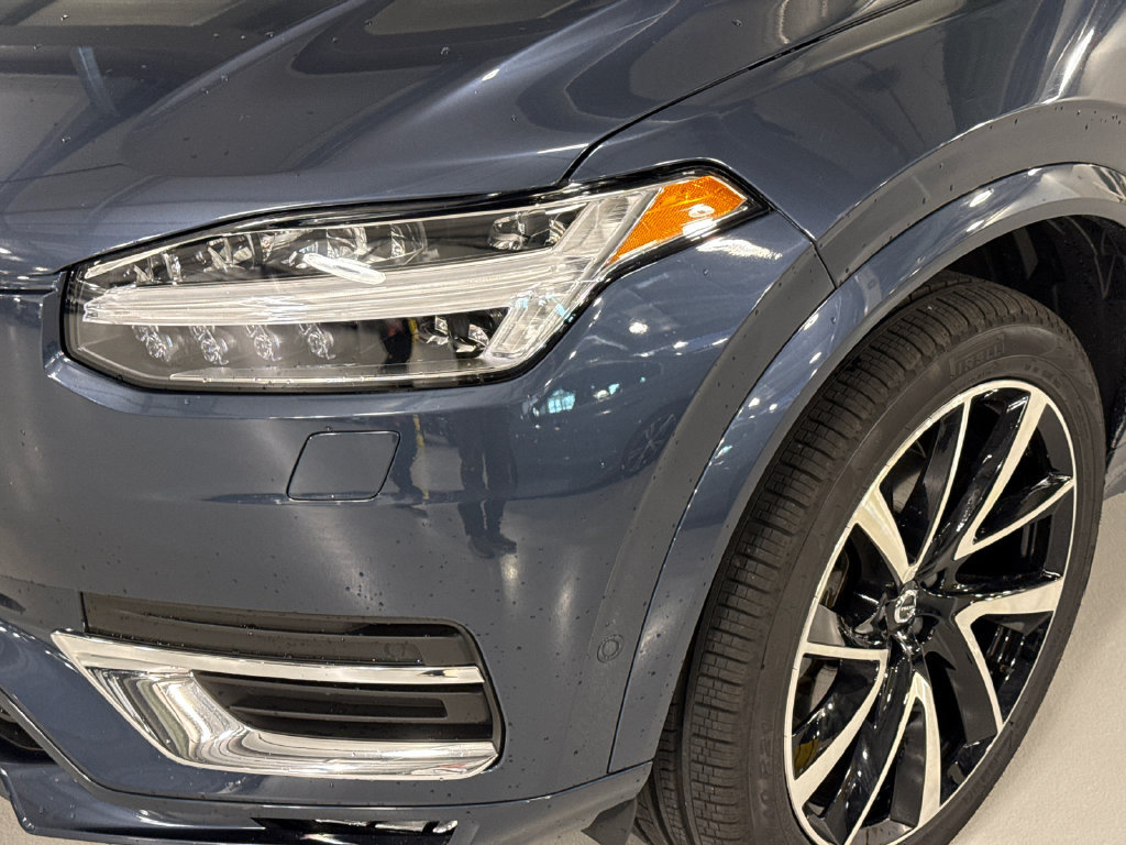 Certified 2024 Volvo XC90 B6 Plus w/ Protection Package Premier AWD/4WD image 7