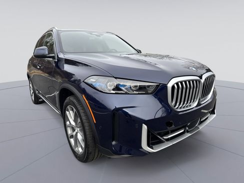 New 2026 BMW X5 xDrive40i w/ Climate Comfort Package image 3