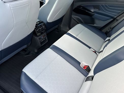 New 2026 Volkswagen ID.4 Pro S Plus AWD/4WD image 11