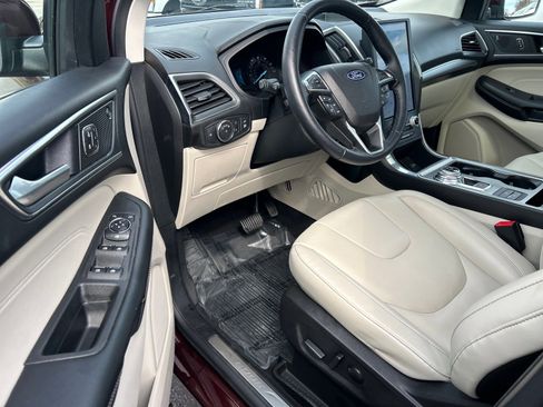 Certified 2022 Ford Edge Titanium image 8