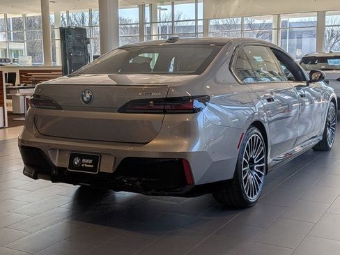 New 2026 BMW i7 xDrive60 w/ Executive Package image 2