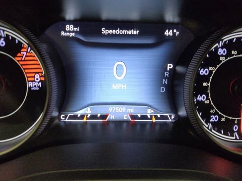 Used 2019 Jeep Cherokee Limited AWD/4WD image 23
