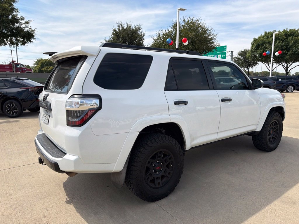 Used 2018 Toyota 4Runner TRD Off-Road AWD/4WD image 8
