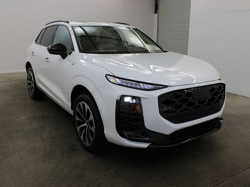 New 2026 Audi Q3 quattro 2.0T AWD/4WD image 6