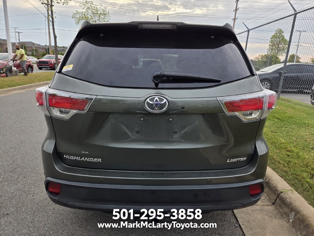 Used 2016 Toyota Highlander Limited FWD image 5