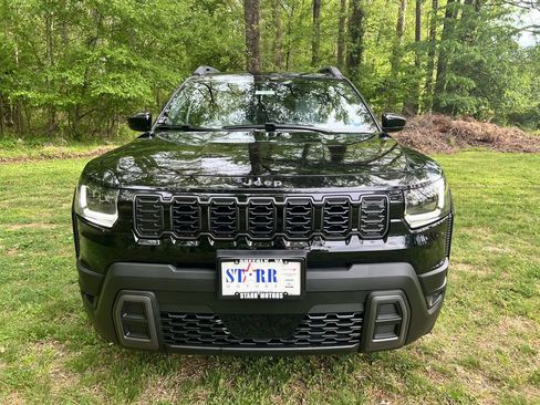 New 2026 Jeep Cherokee Laredo AWD/4WD image 8