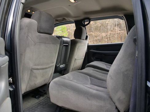 Used 2007 Chevrolet Silverado 3500 LT w/ Heavy-Duty Power Package image 19