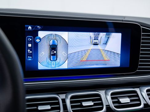 New 2025 Mercedes-Benz GLS 450 4MATIC image 28