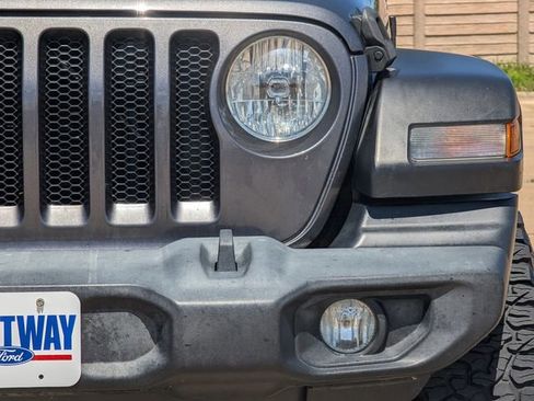 Used 2019 Jeep Wrangler Unlimited Sport S image 9