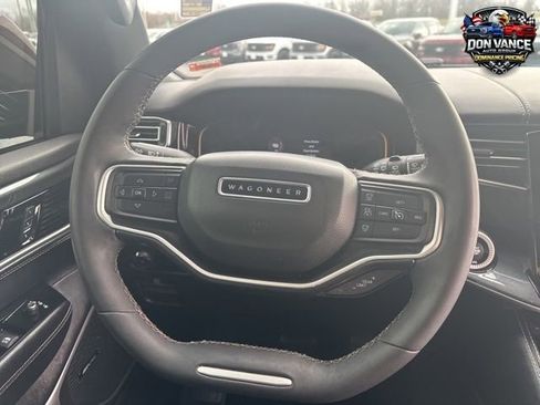 Used 2022 Jeep Wagoneer Series I w/ Convenience Group I AWD/4WD image 17