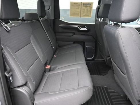 Used 2023 Chevrolet Silverado 1500 LT AWD/4WD image 31