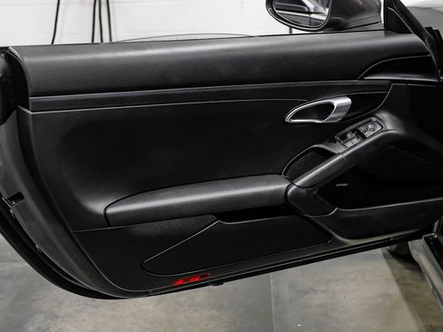 Used 2022 Porsche 718 Cayman image 41