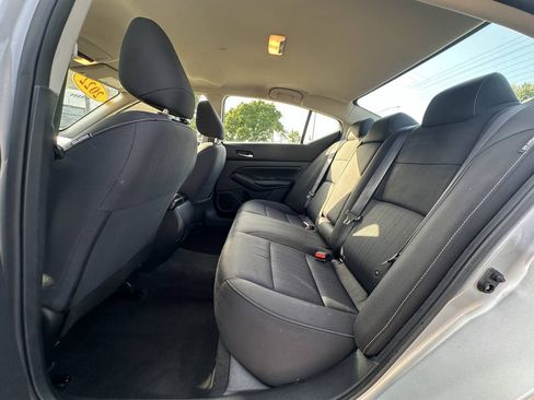 Used 2022 Nissan Altima 2.5 SV FWD image 36