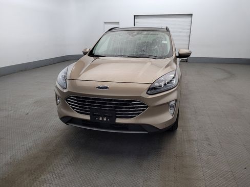 Used 2021 Ford Escape Titanium w/ Titanium Premium Package FWD image 15