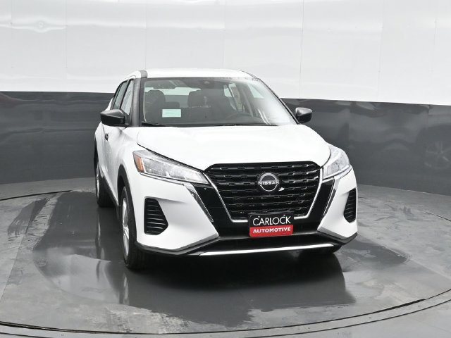 Used 2025 Nissan Kicks Play S FWD image 7