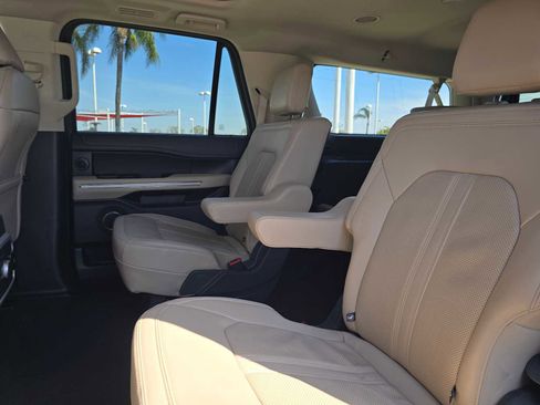 Used 2024 Ford Expedition Max Limited AWD/4WD image 19